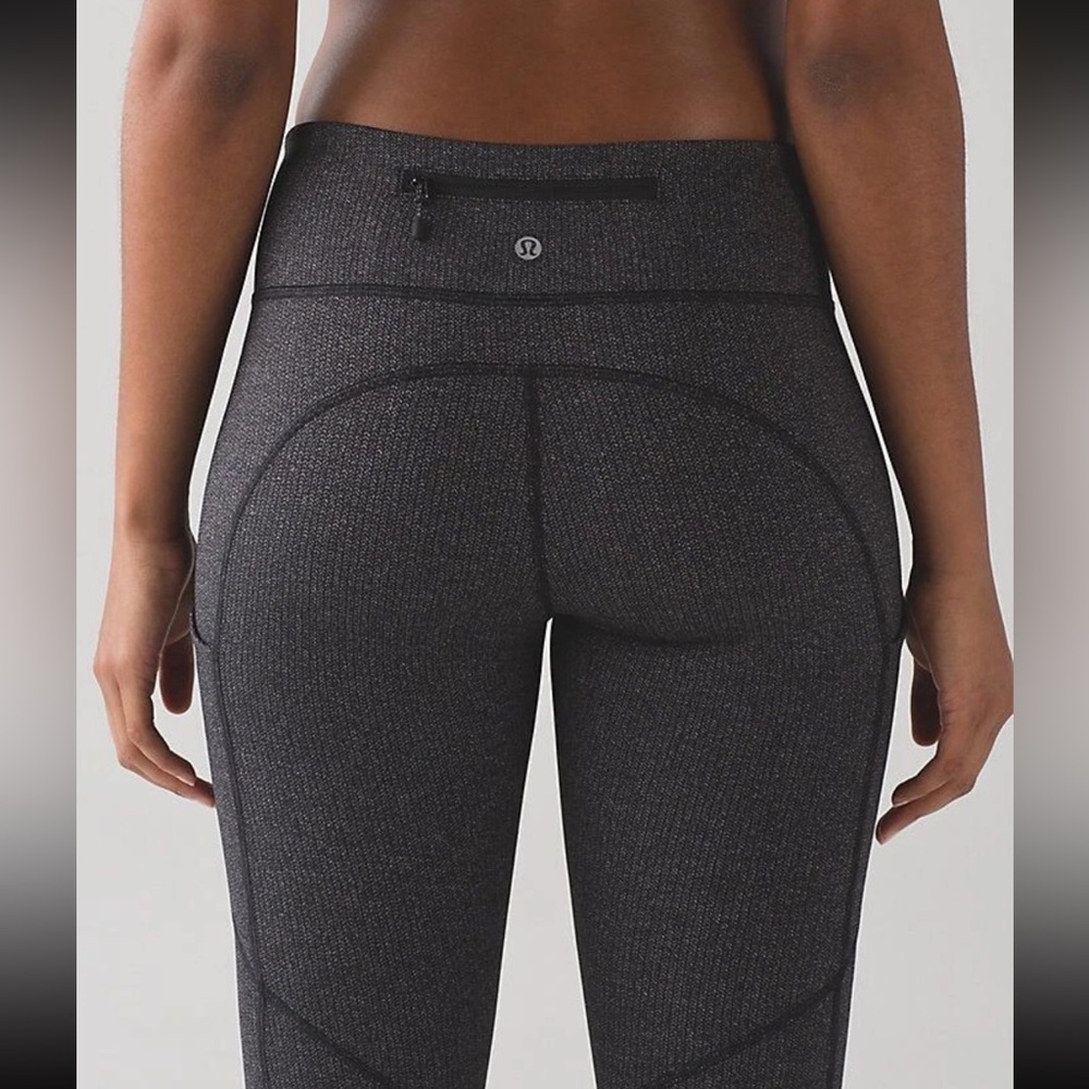 Lululemon Speed Tight V Power Luxtreme Variegated knit Heathered Black Size 4! - Picture 3 of 12